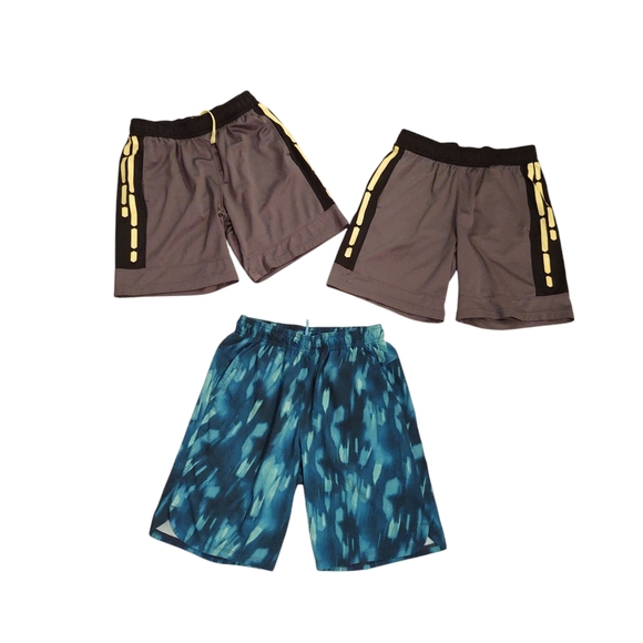 all in motion Other - *SALE* EUC Bundle Of 3 All In Motion Boys Shorts Size 8/10